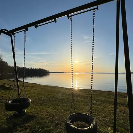 Sjoenaera Stuga Norrtälje Exterior photo